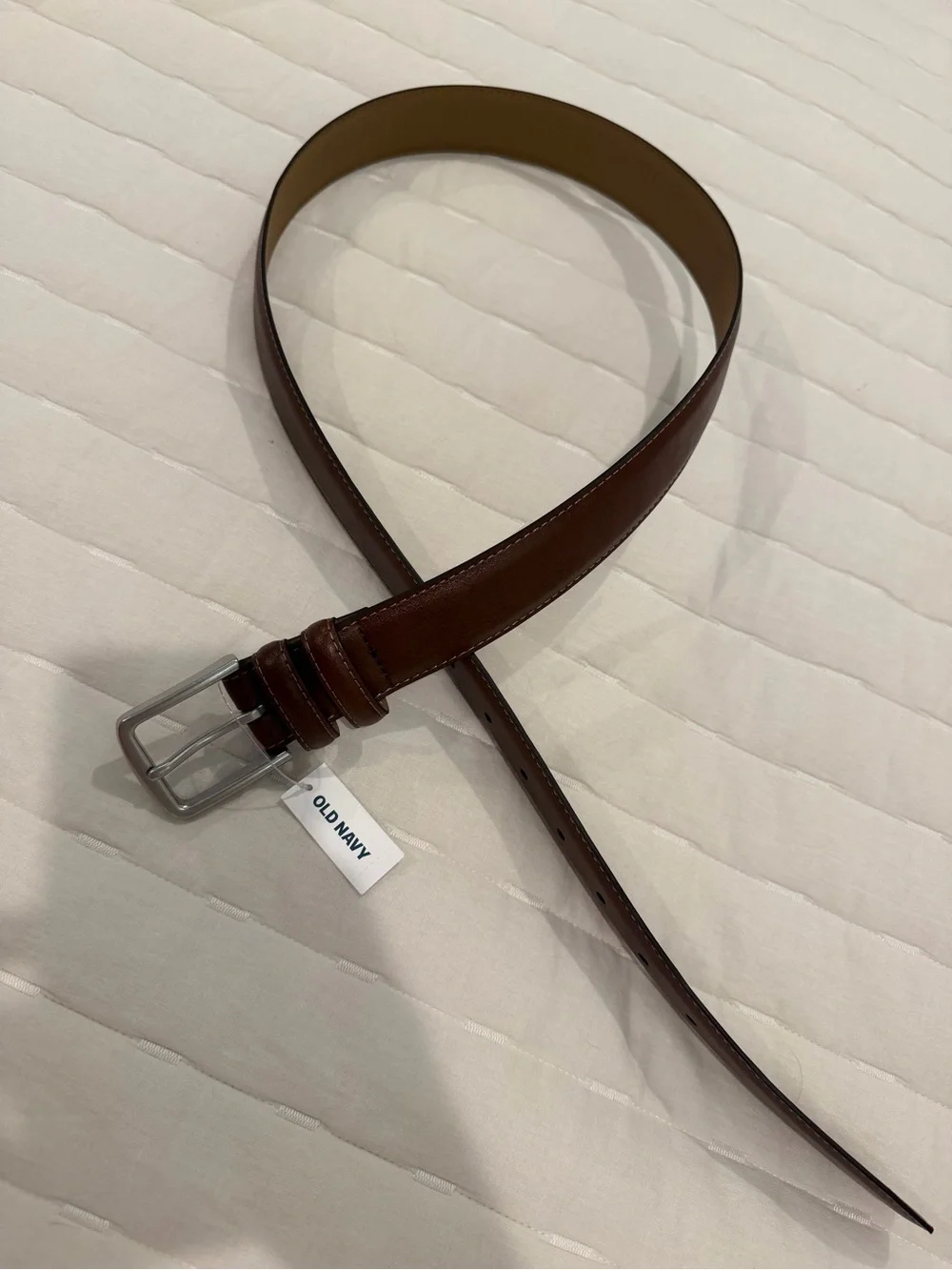 Old Navy Men's M Brown Leather Belt with Silver Buckle NWT